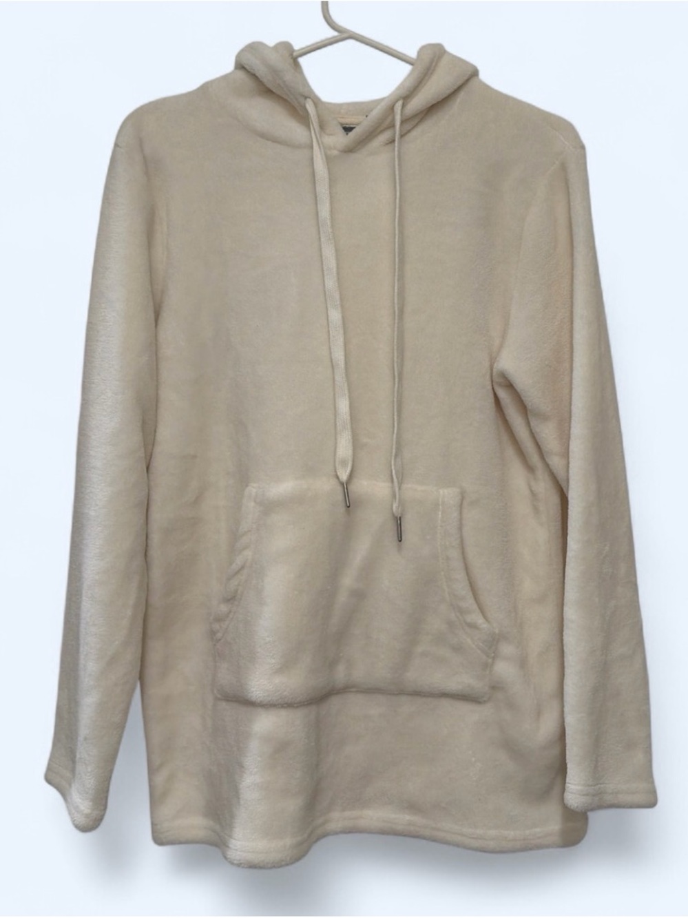 Daisy Fuentes White Fuzzy Pullover Hoodie